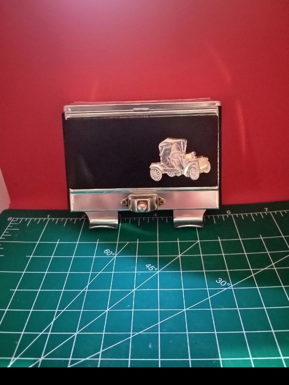 Rare Auto Push Button Cigarrette Dispenser With Silver Car Accent